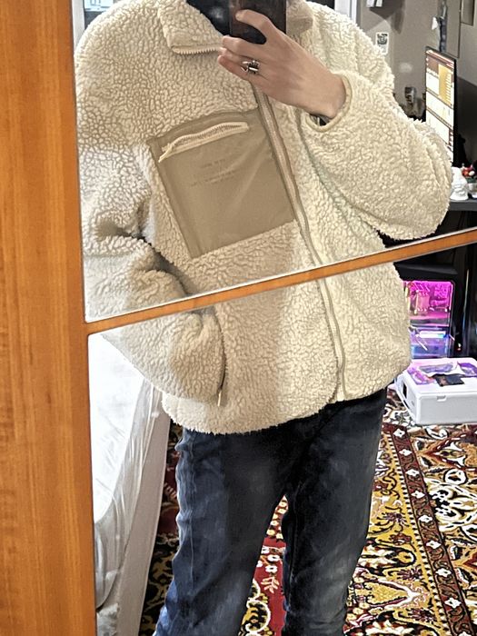 Bershka пухено яке