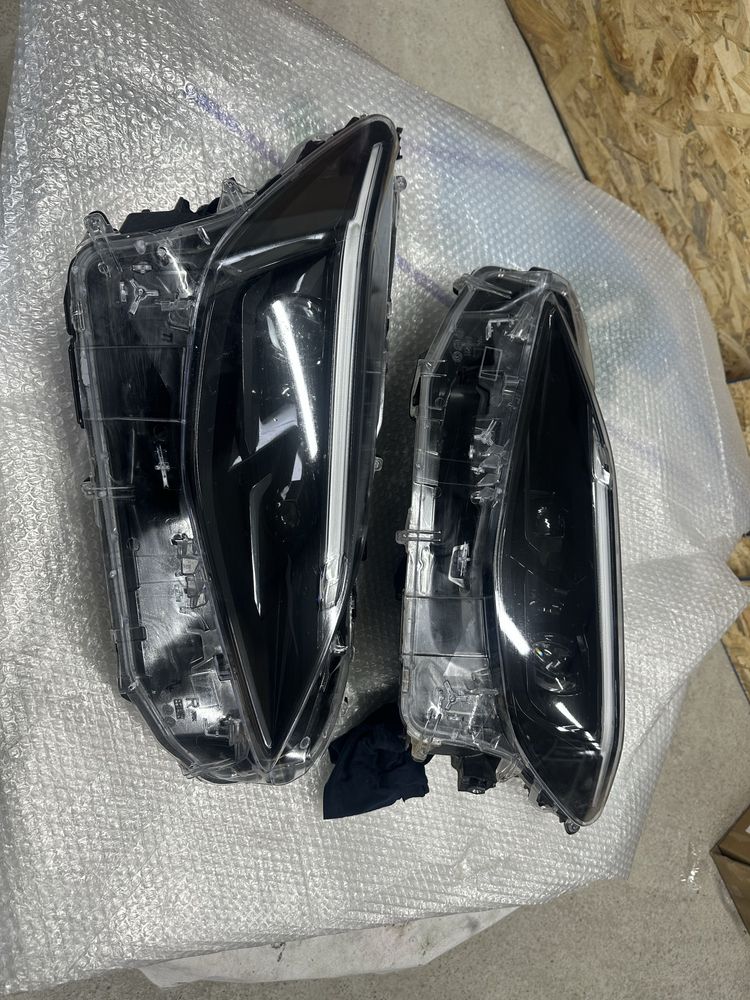 Faruri full led toyota yaris cross.