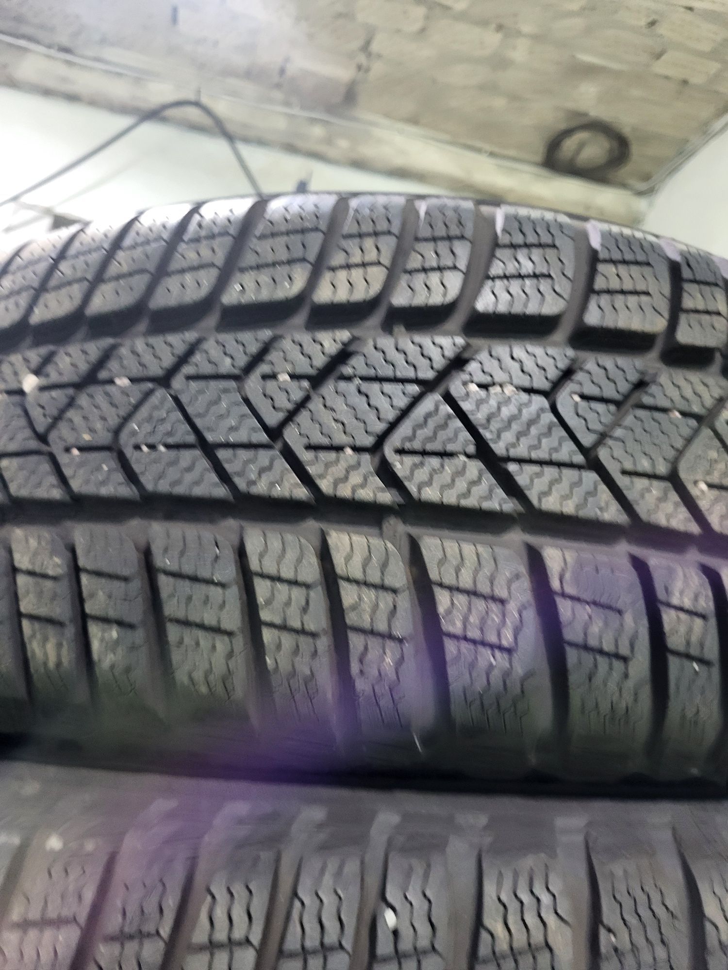 4 бр 205/60/16 Pirelli зимни гуми
