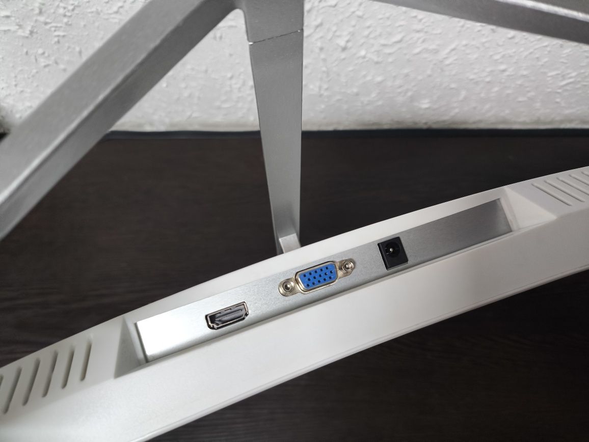 Xtech 27" IPS FHD 100Hz Curved 10шт