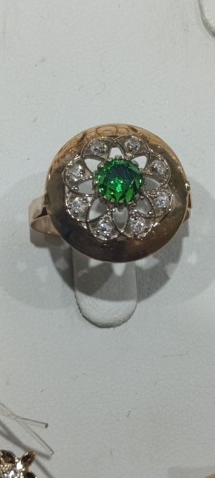 Тилла комплект, сирга. Зирак ва узук ,