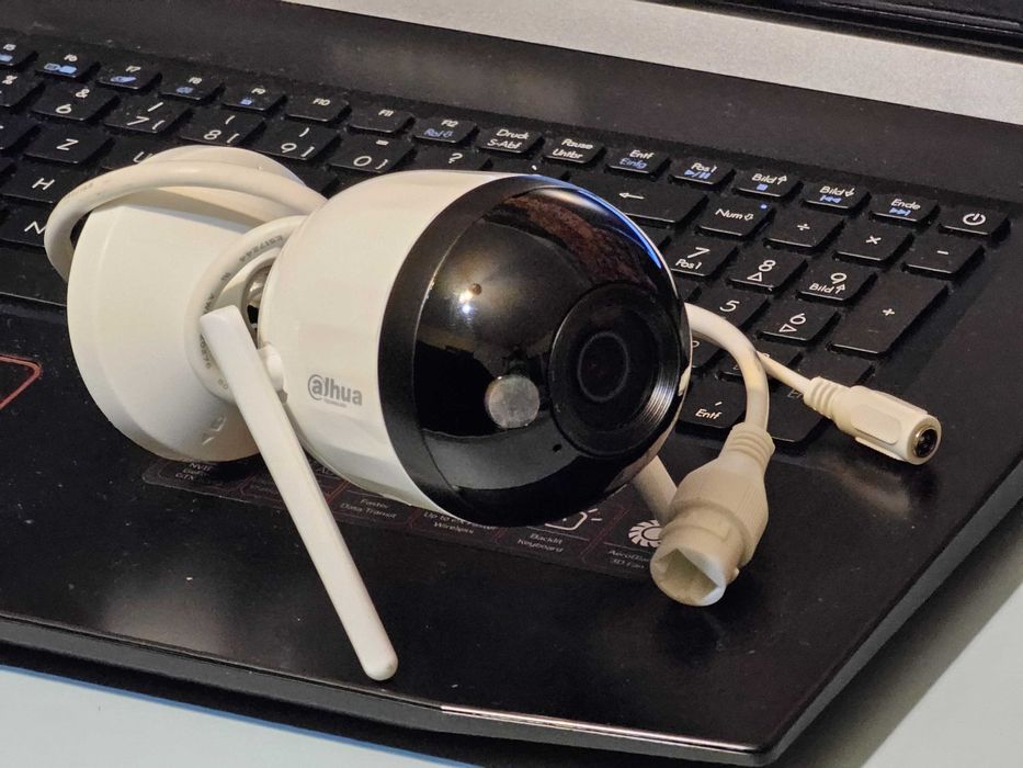 3 Camere supraveghere WiFi Dahua Full Color F4C-LED, 4 Mp 2K