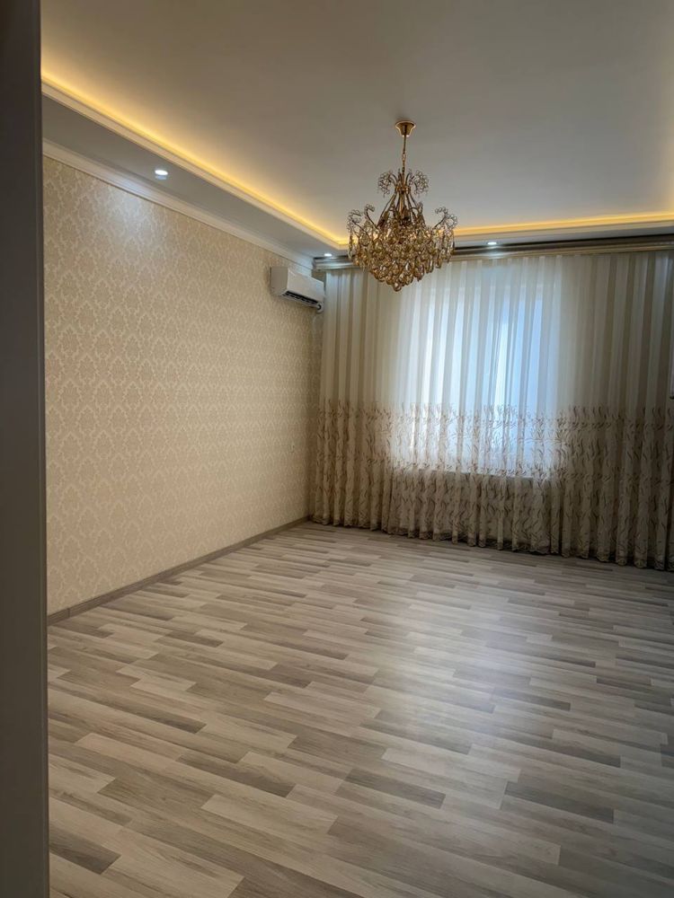 продается 2х, кирпичная, новая