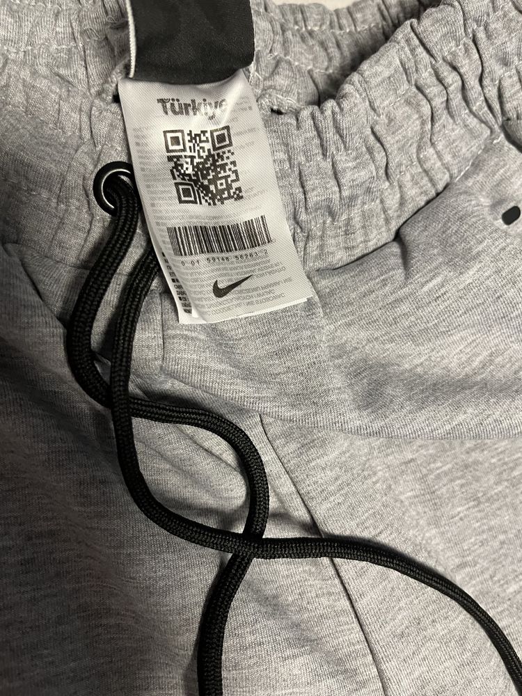 Nike Tech Fleece Екип Сив