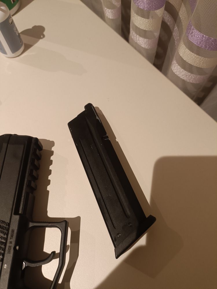 Airsoft пистолет Cz p09