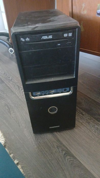 компьютер Asus в хорошем состоянии