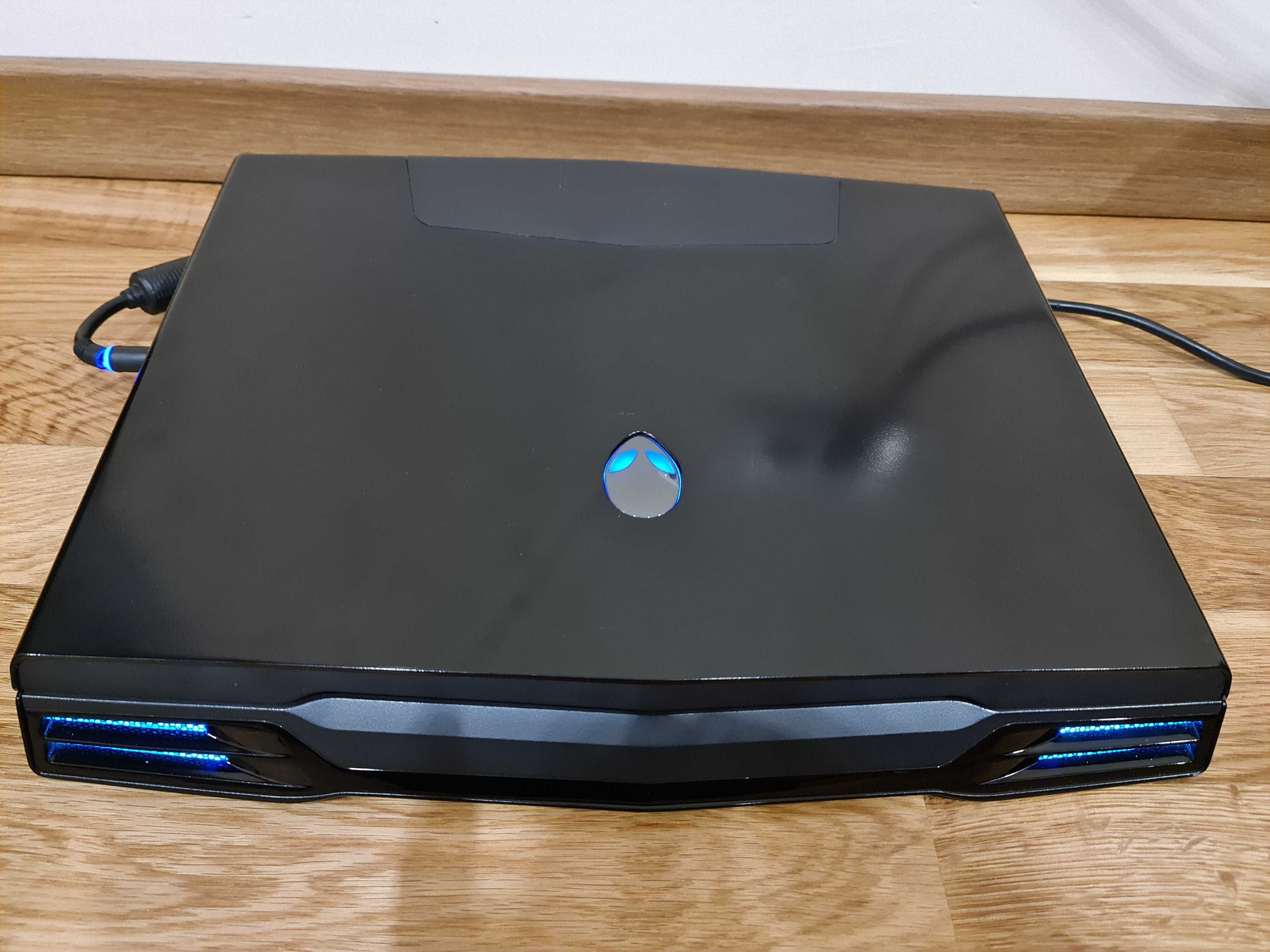 Laptop gaming ALIENWARE 16 ,intel core i7 , video nvidia GTX