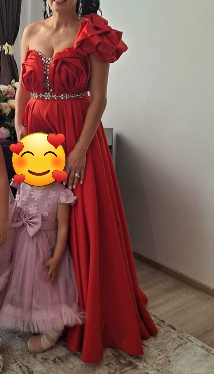 Rochie rosie lungă pe umăr de ocazie cu pietre marimea S-M