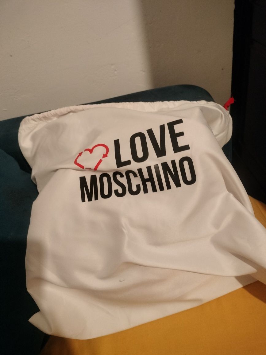 Vând Rucsac Love Moschino