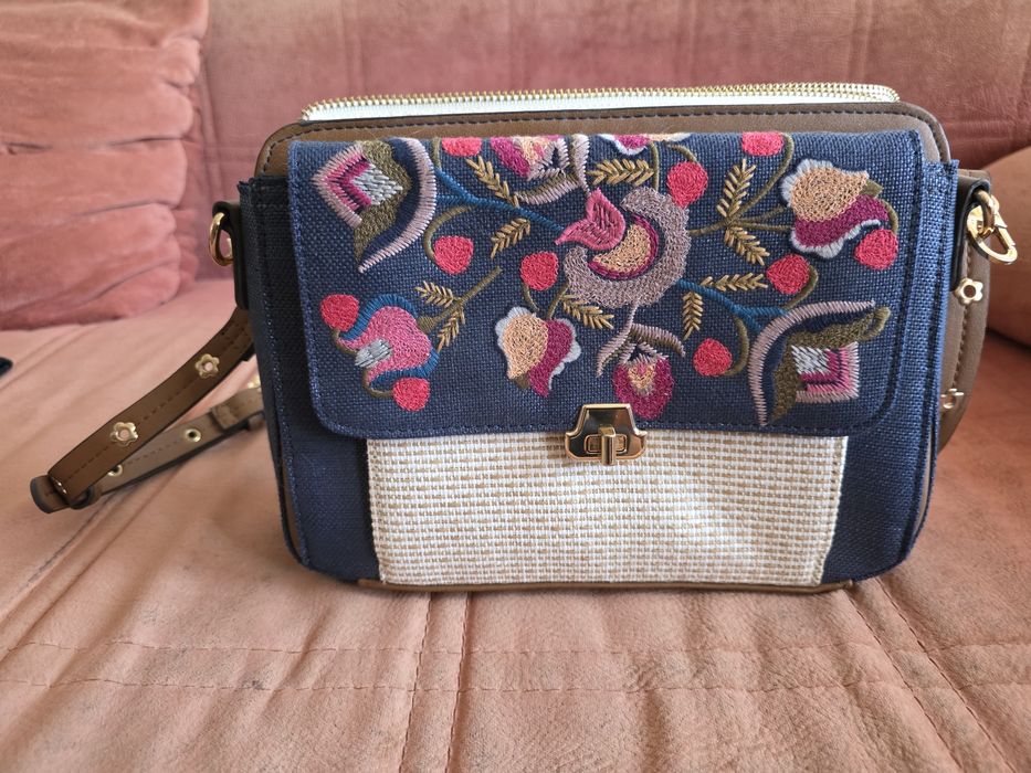 Geantă damă morive florale folosită