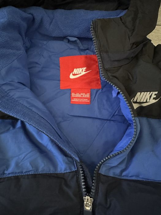 Детски якета за 6-8години nike guess