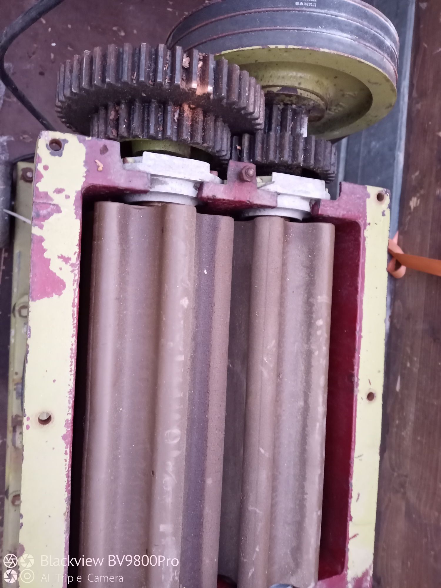 Zdrobitor de struguri industrial ,380 V cu pompa