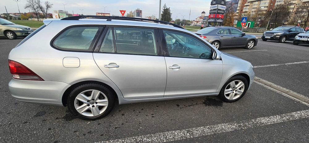 Volkswagen Golf6 1.6Mpi cu GPL,102 C.P.,Euro 5, an 2010