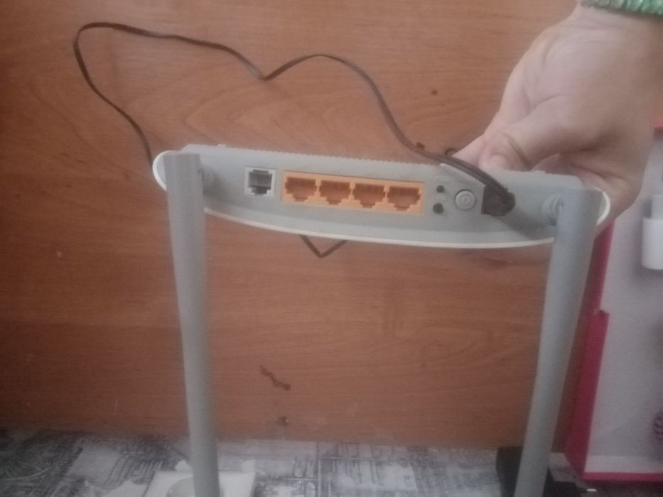 Прадаю роутер тплинк прашит 3000