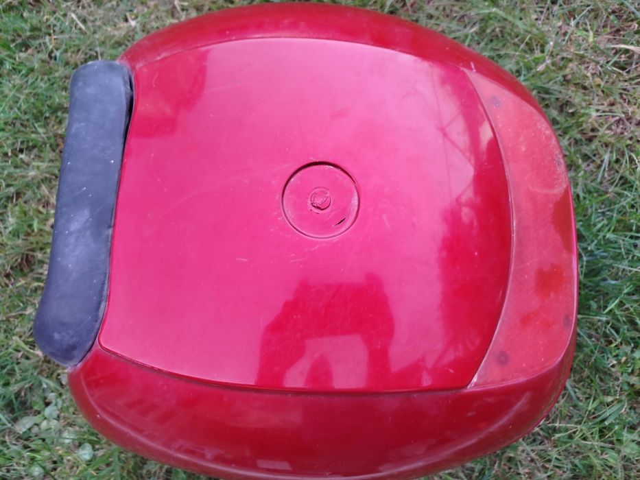 Куфар за мотор, скутер.