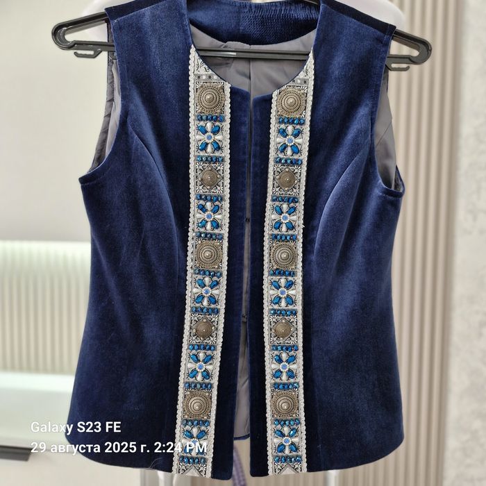 Продам женские одежда