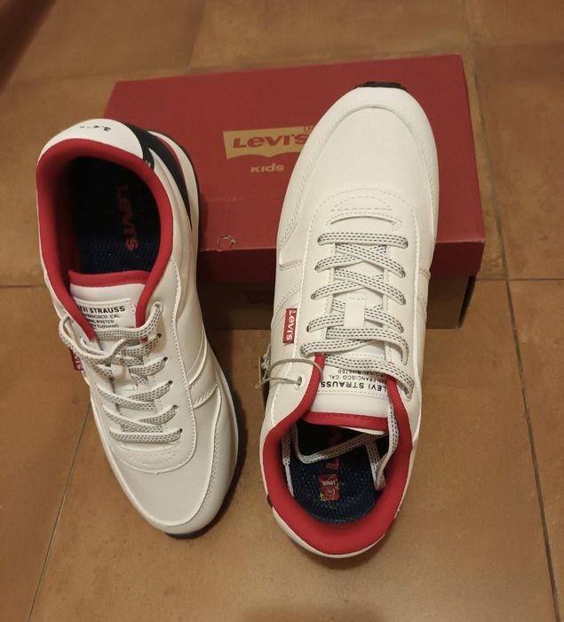 Levi's -Нови маратонки унисекс