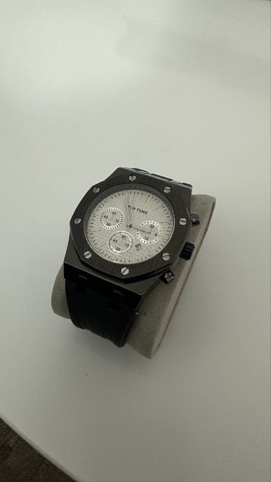 Ceas pintime design panda alb-negru inspirat r oak