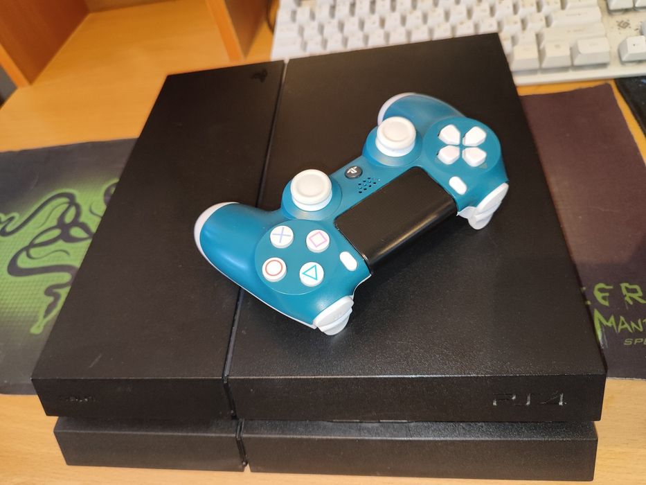 PlayStation 4, на 1TB, полностью обслужена!