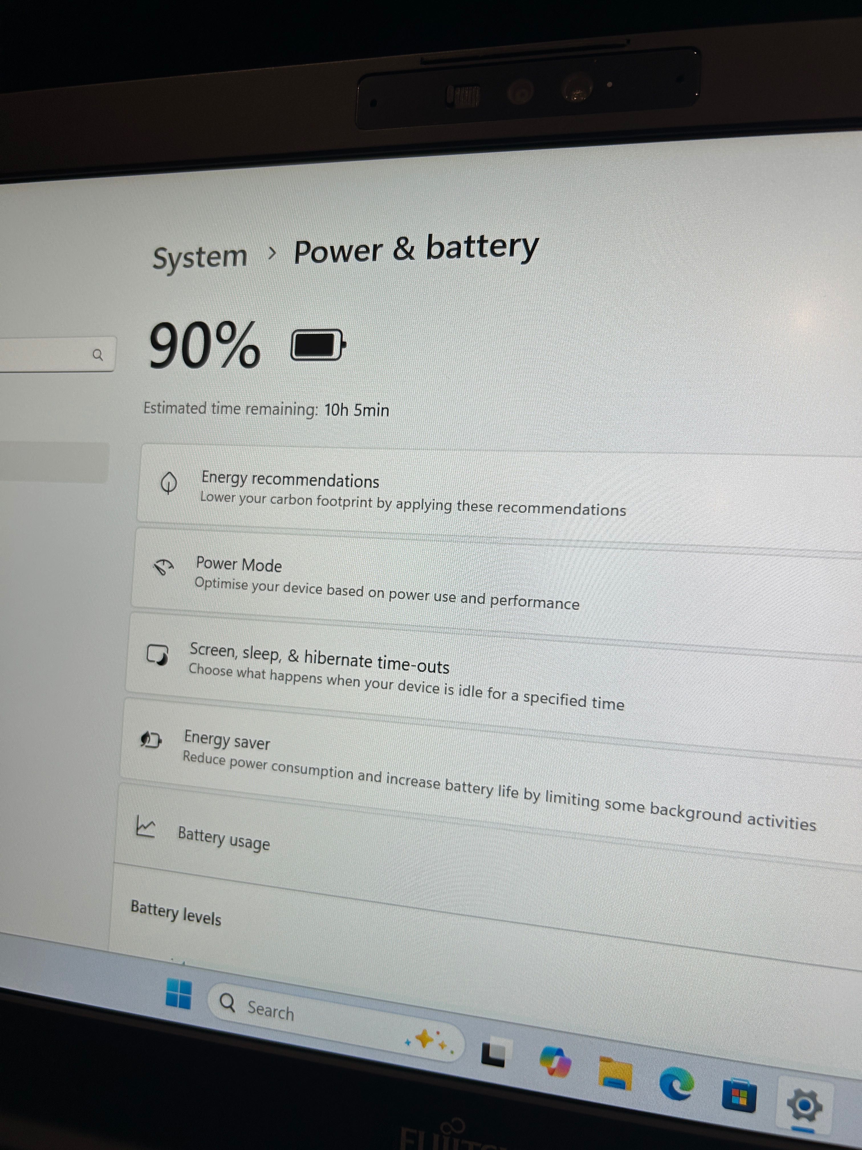 Като нов! Лаптоп Fujitsu E5411 i5-1135/8GB RAM/256GB с 3 мес. гар.