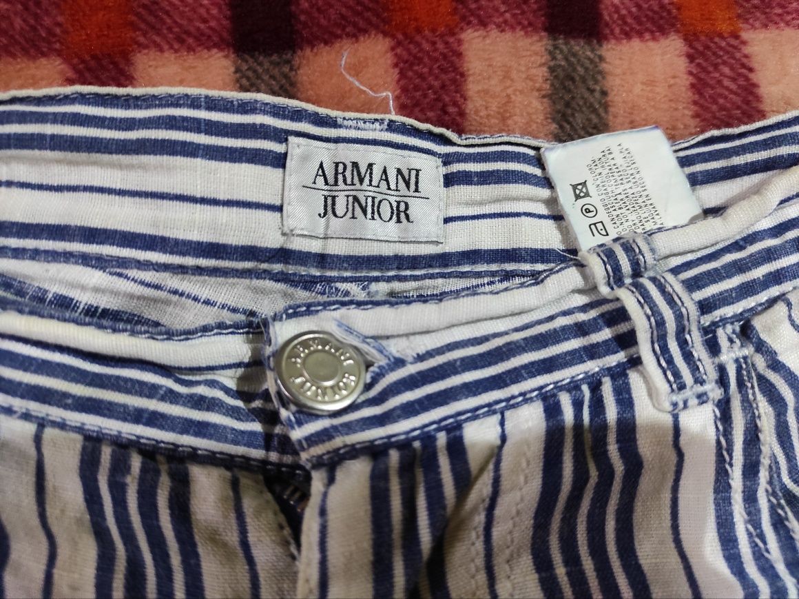 Vând pantaloni Armani Junior de vară