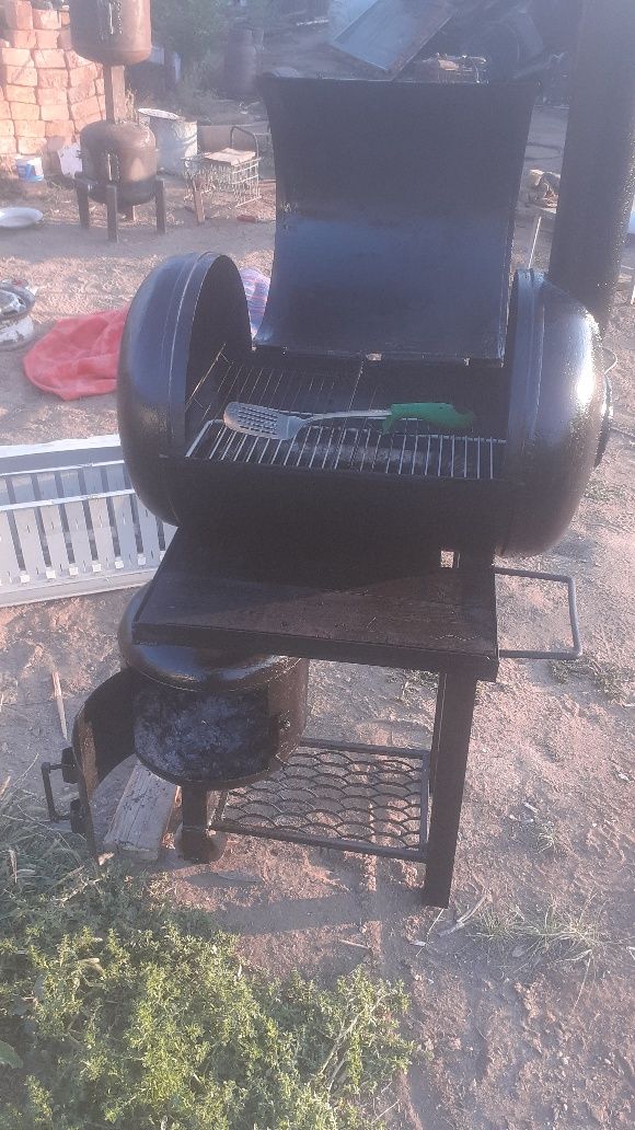 Коптильня,рыба,мясо,курдюк.