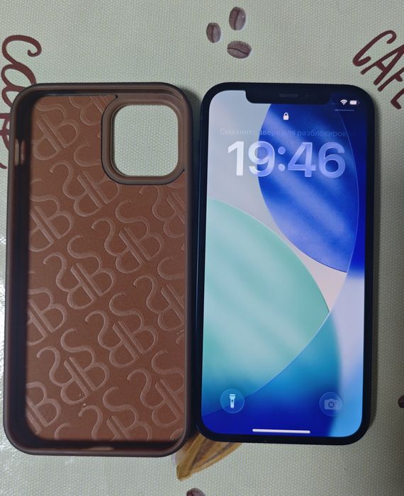 Продам/обмен айфон 12