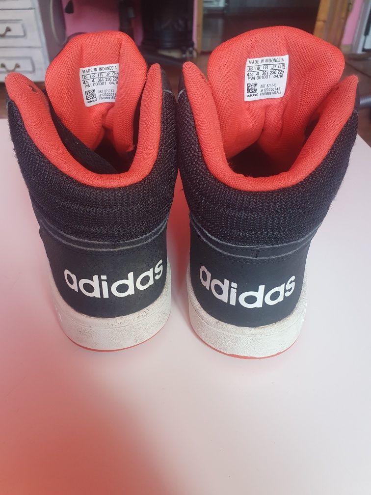 Adidas gheata Adidas