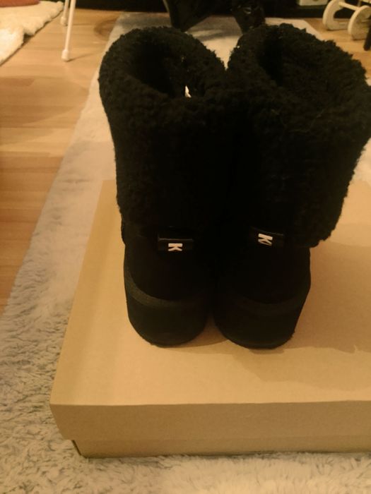 UGG  Karl Lagerfeld
