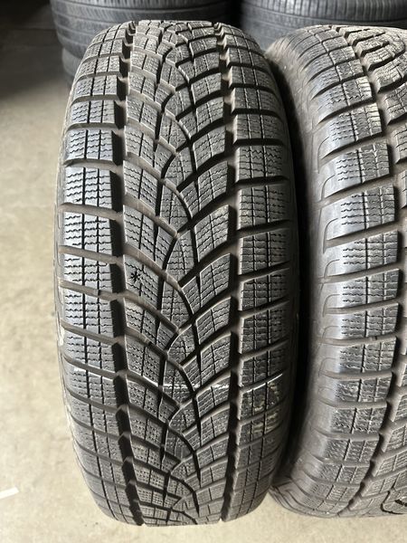 225/65/17 Goodyear 4piese