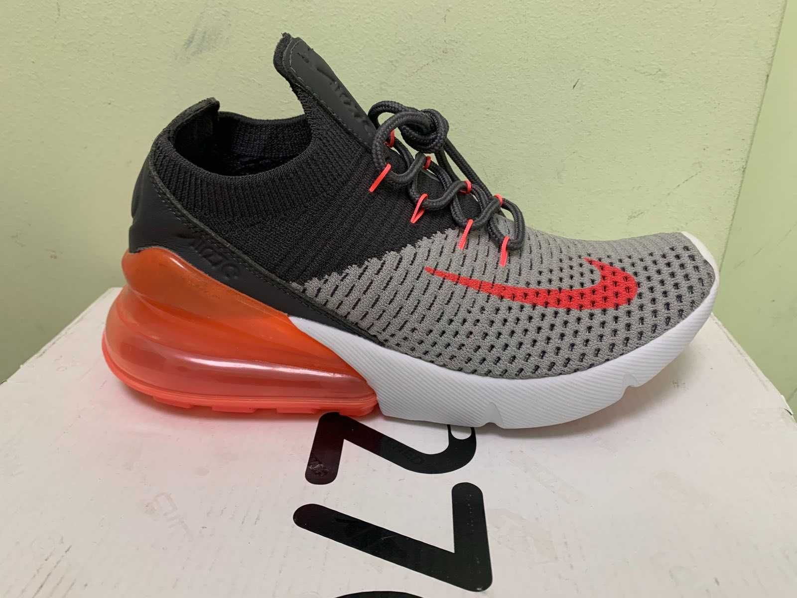 Чисто нови маратонки с кутия Nike Air Max 270 flyknit размер 37.5