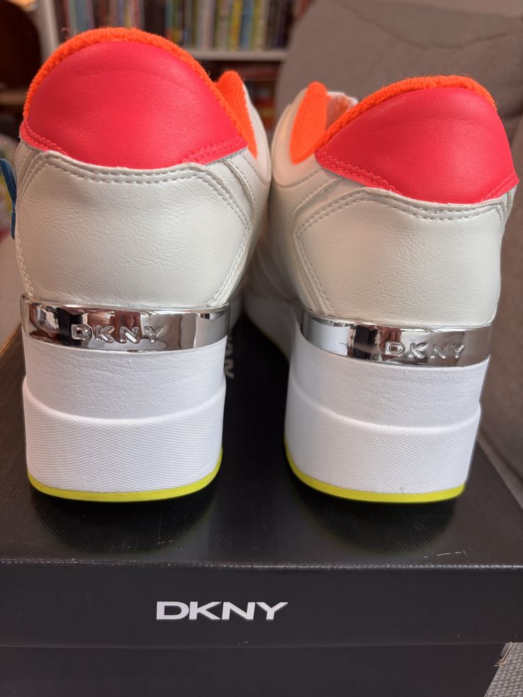 Сникърси DKNY - 39