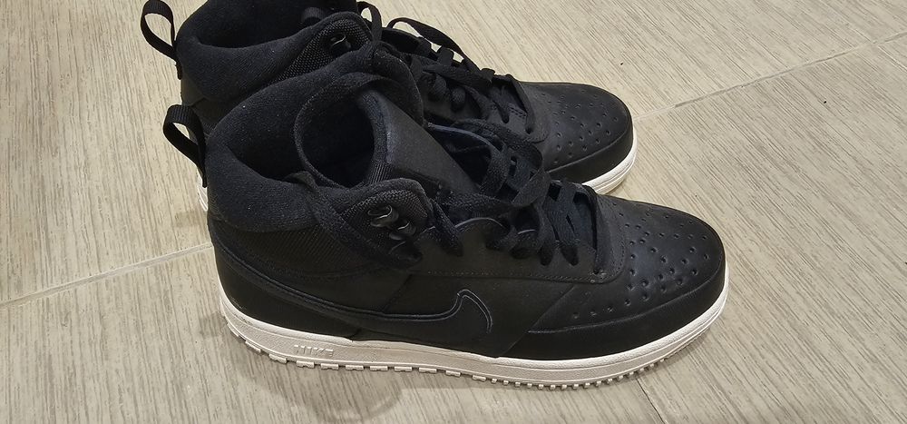 Зимни обувки  Nike 42