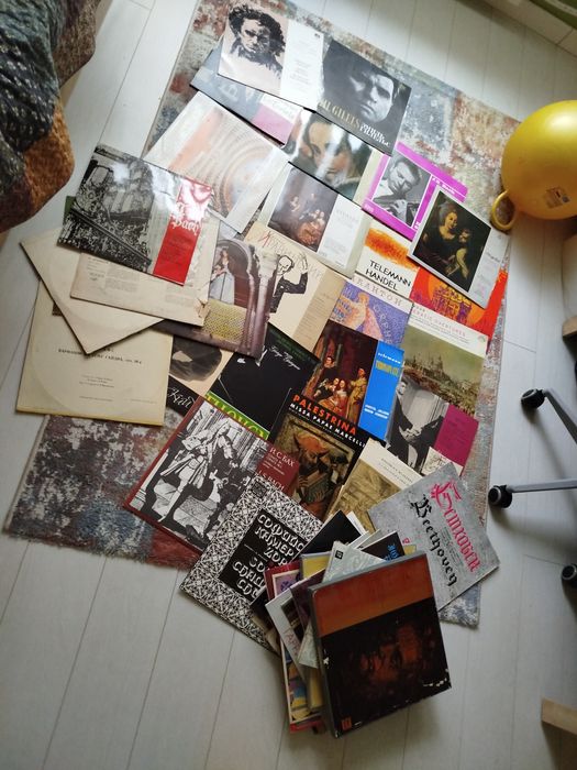 Плочи с класическа музика