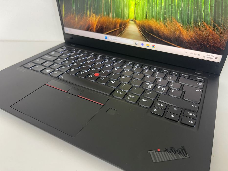 Laptop Lenovo ThinkPad X1 Carbon Gen 8 • Intel i7 • 1TB SSD  • CA NOU