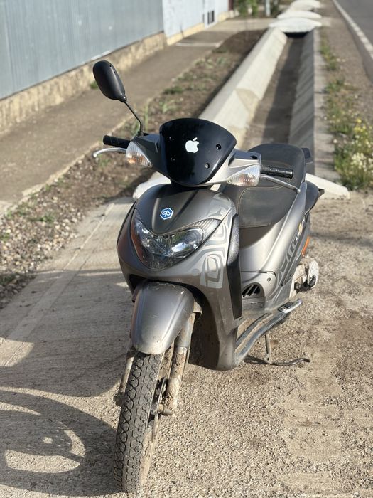 Vand scuter piaggio liberty