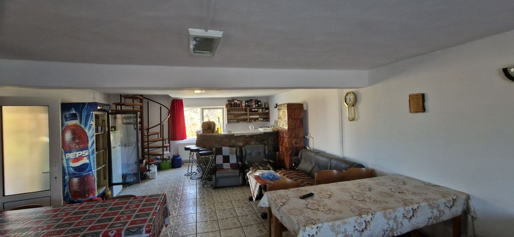 Cabană de vânzare,  dealul viilor, Ineu