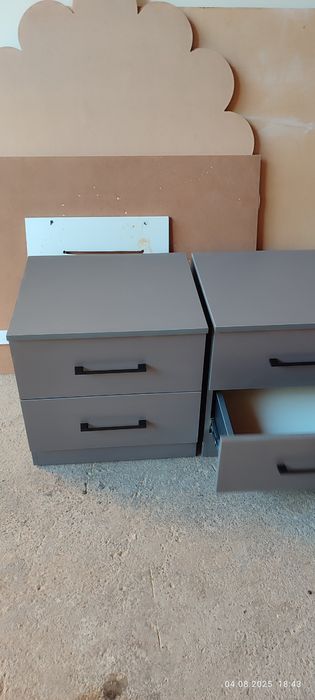 Prikrovatnaya tumbochka iz lmdf