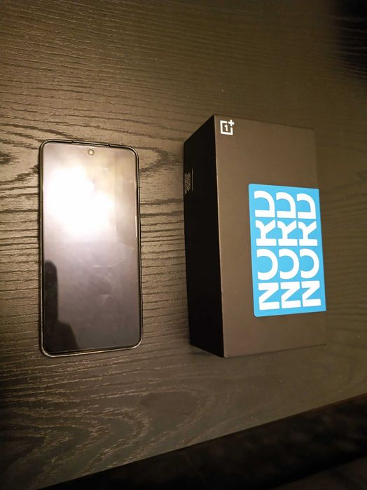 Продавам Oneplus Nord 3 5G