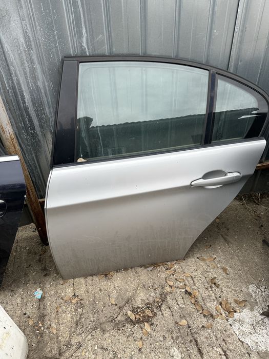 Portiera usa stanga spate BMW Seria 3 E90 E91 gri metalizat