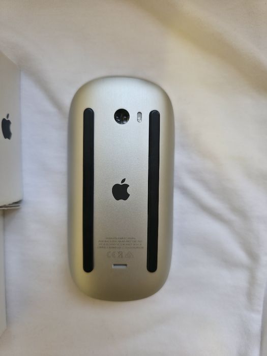 Magic Mouse 2 Original in Cutie Originala [Pret Negociabil]