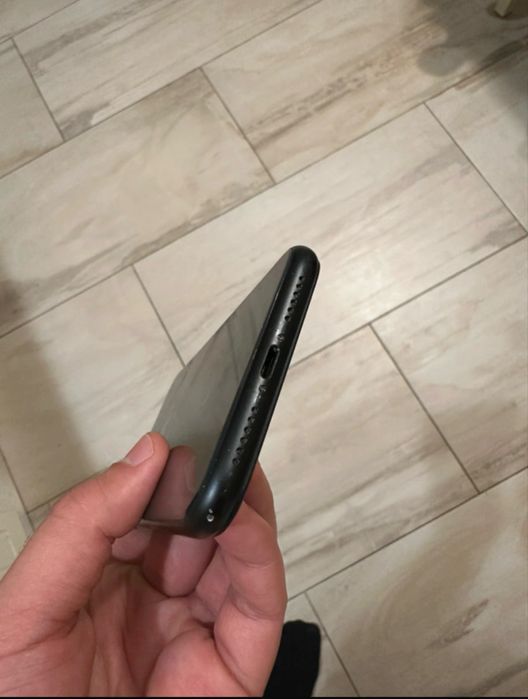 IPhone xr 64gb display schimbat