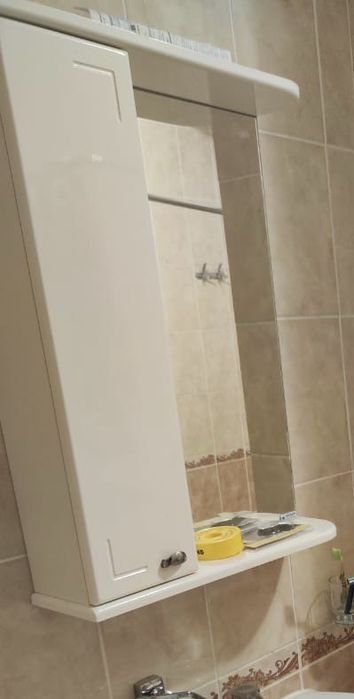 Настенный шкаф, полка с зеркалом для ванны