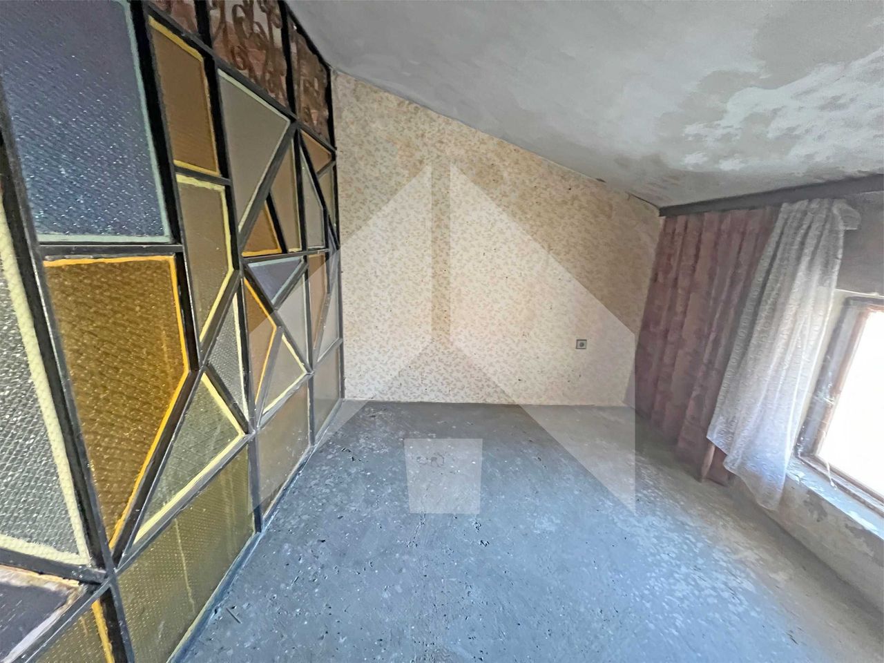 Продава се Двустаен апартамент в Нови пазар - 60 кв.м за 1148 €/кв.м - Снимка #19