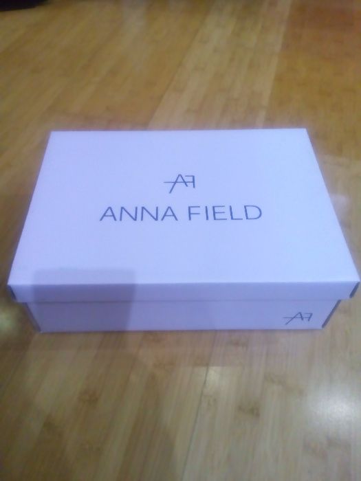 НОВИ Дамски боти "ANNA FIELD"