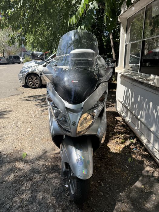 Suzuki Burgman 400