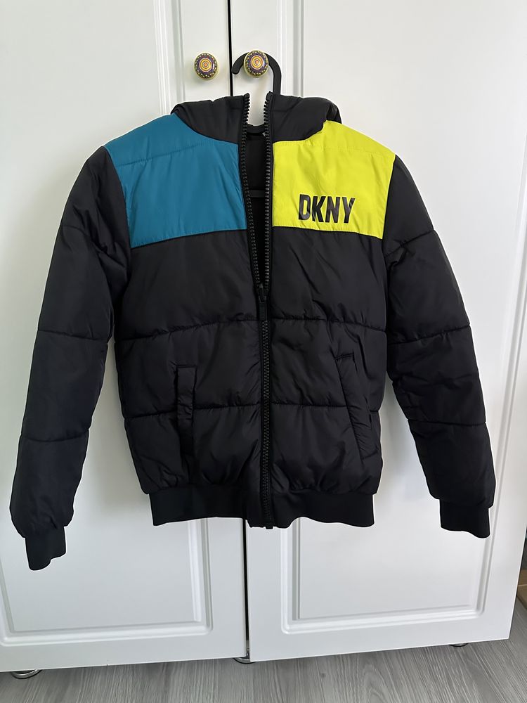 Geaca băieți DKNY