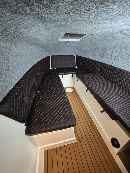 Ambarcatiune Beta Max