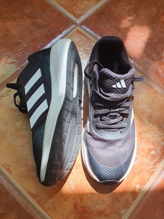 Adidași calitate, mărci diferite.