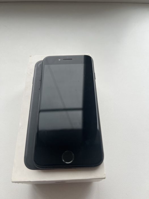 Продам iPhone 7 32gb